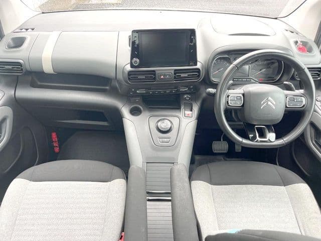 Car thumbnail 2