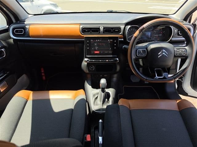 Car thumbnail 3