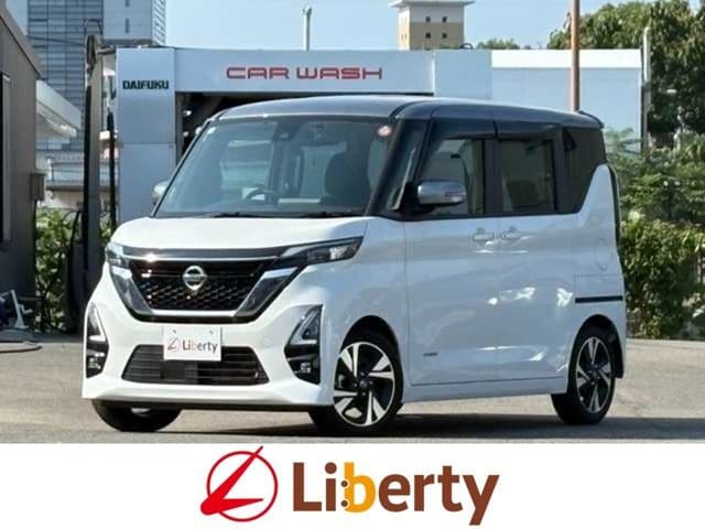 NISSAN