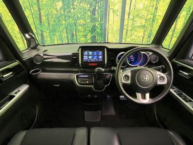 Car thumbnail 2