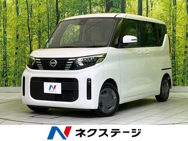 NISSAN