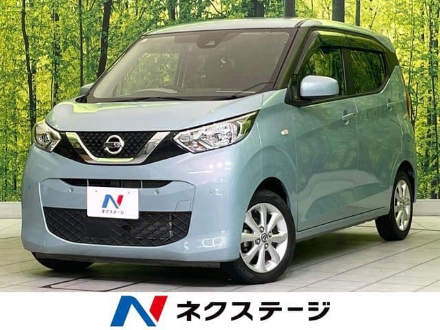 NISSAN