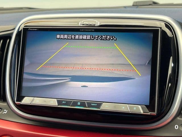 Car thumbnail 4