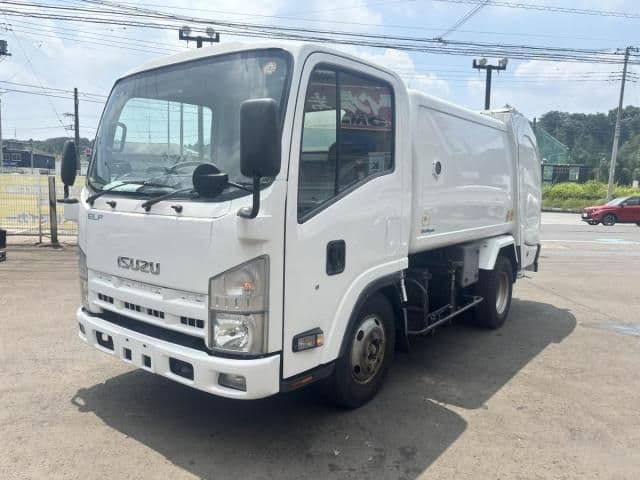 ISUZU