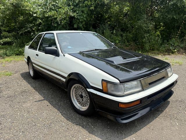 TOYOTA COROLLA LEVIN