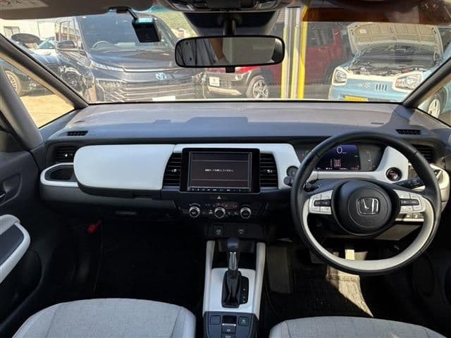 Car thumbnail 3