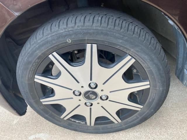 Car thumbnail 4