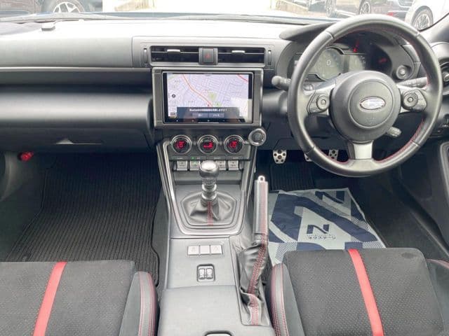 Car thumbnail 2