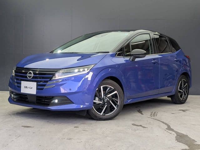 NISSAN