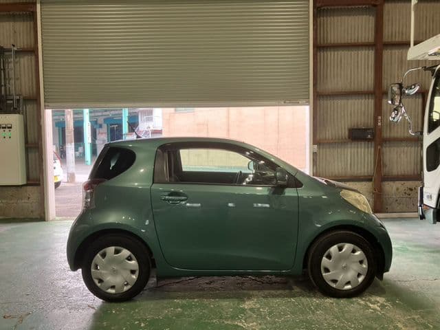 Car thumbnail 4
