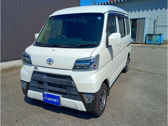 TOYOTA PIXIS van 4WD
