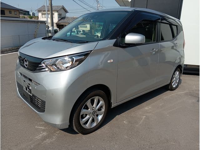 NISSAN
