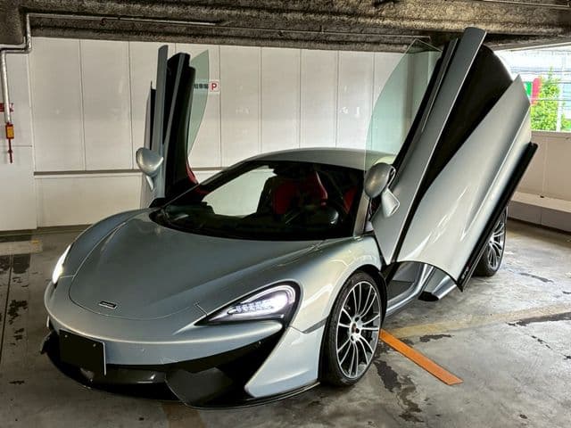 Car image 1