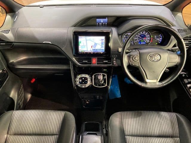 Car thumbnail 2