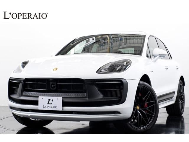 PORSCHE