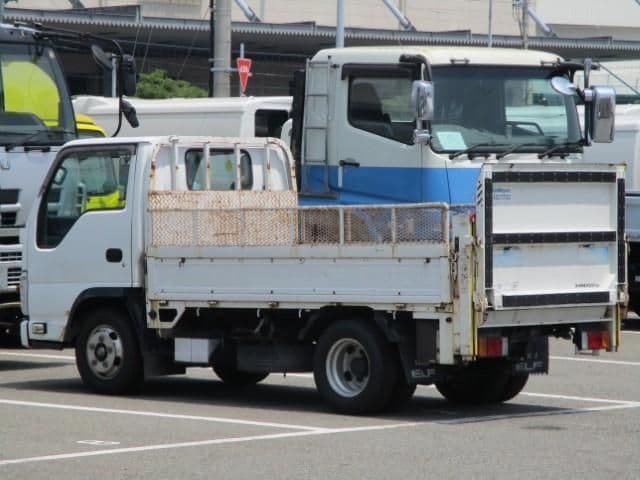 Car thumbnail 4