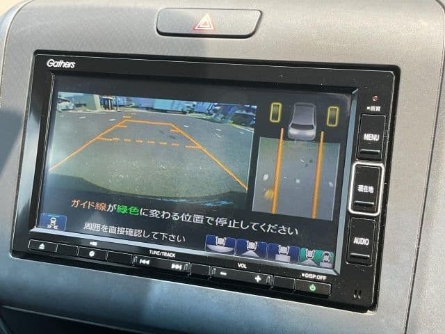 Car thumbnail 3