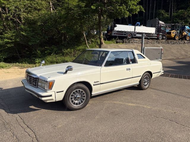TOYOTA CROWN 2Dr Hard Top