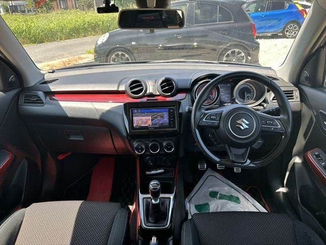 Car thumbnail 3