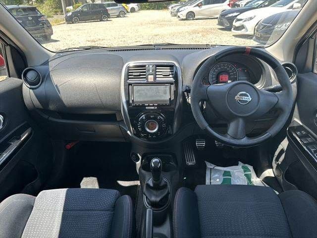 Car thumbnail 3