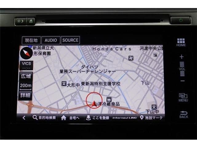 Car thumbnail 3
