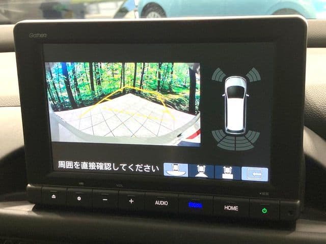 Car thumbnail 4