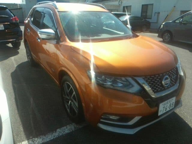 NISSAN