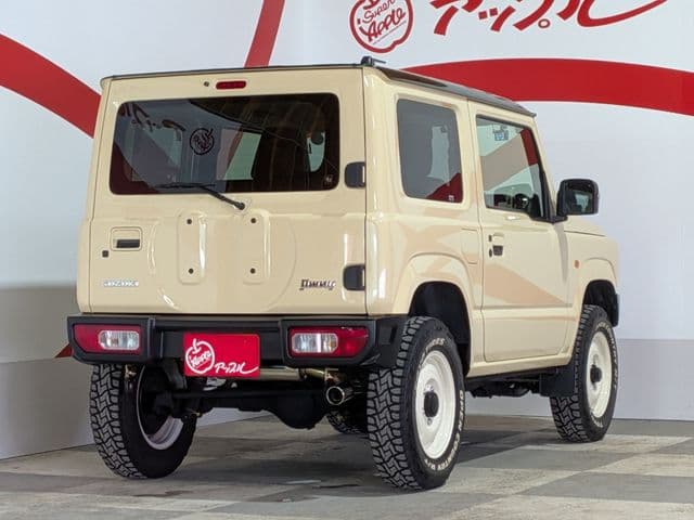 Car thumbnail 3