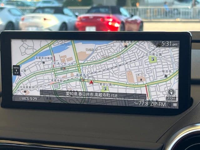 Car thumbnail 3