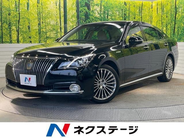 TOYOTA CROWN MAJESTA HYBRID