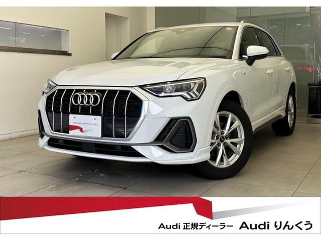 AUDI AUDI Q3