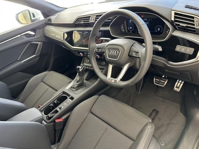 AUDI