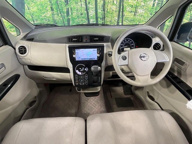 NISSAN