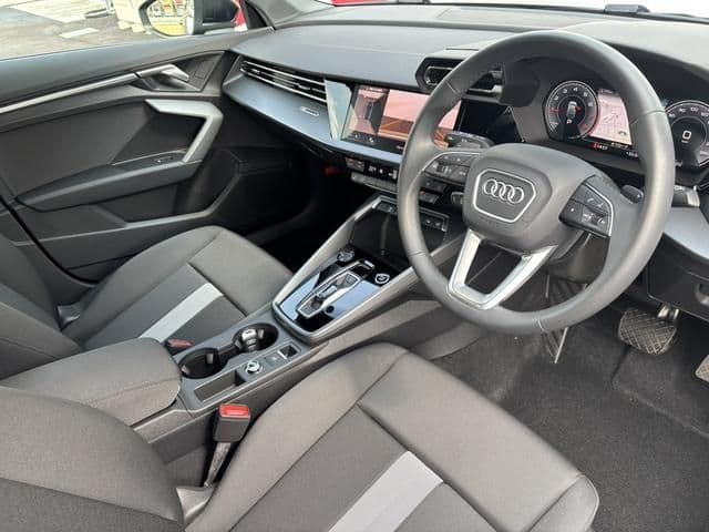 AUDI