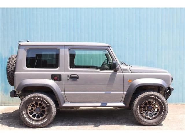 Car thumbnail 4
