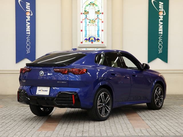 Car thumbnail 3