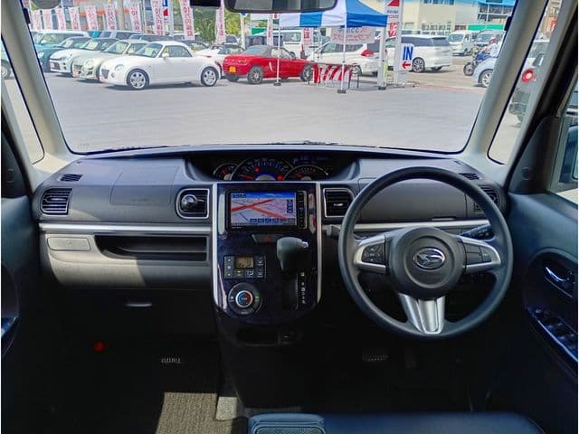 Car thumbnail 3