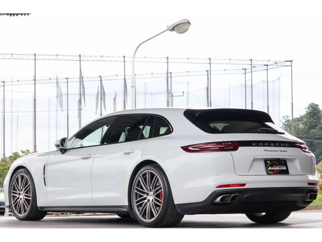 Car thumbnail 3