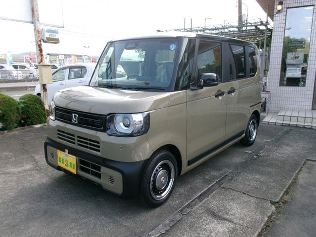 Car thumbnail 3