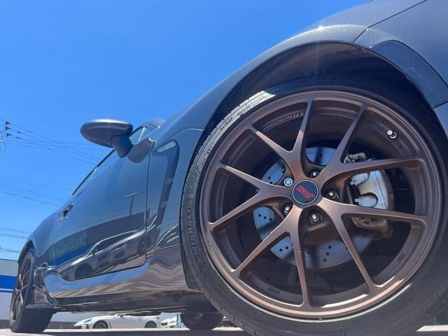 Car thumbnail 3
