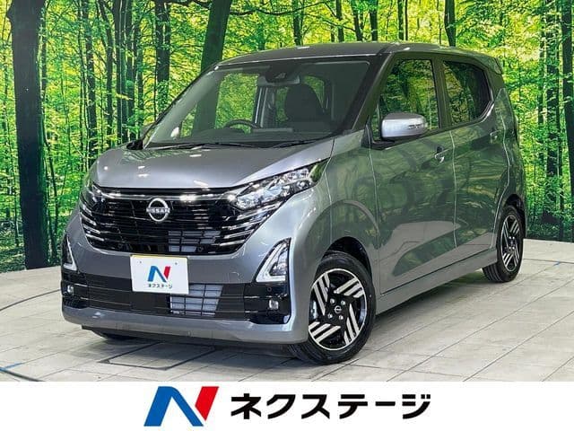NISSAN