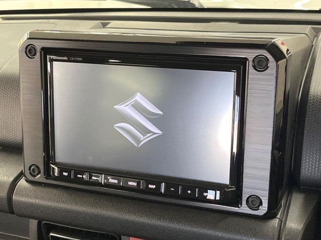 Car thumbnail 3