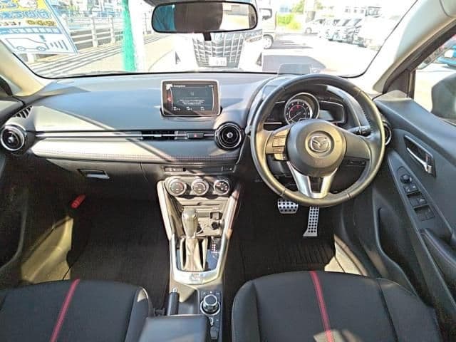 Car thumbnail 3
