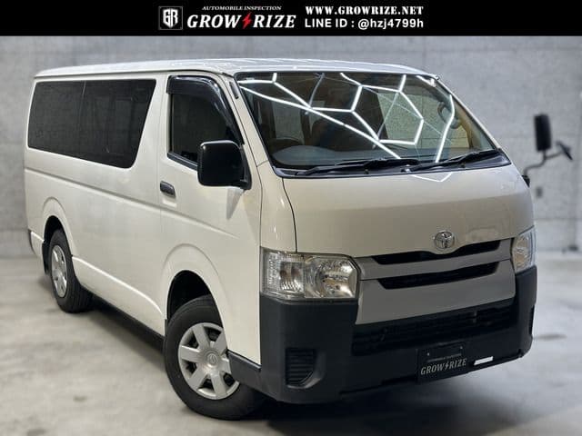 TOYOTA REGIUSACE van 4WD