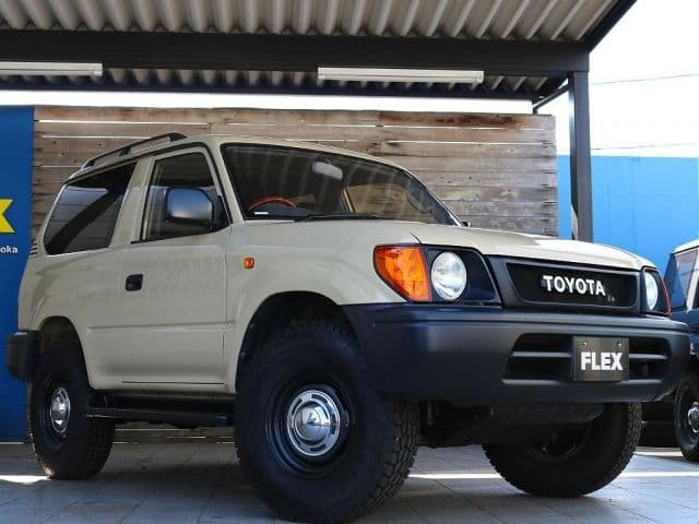 Car thumbnail 3
