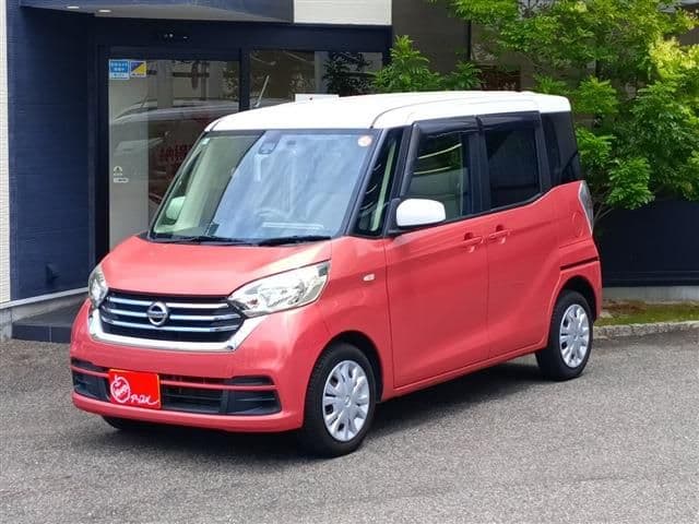 NISSAN