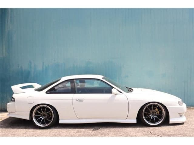 Car thumbnail 4