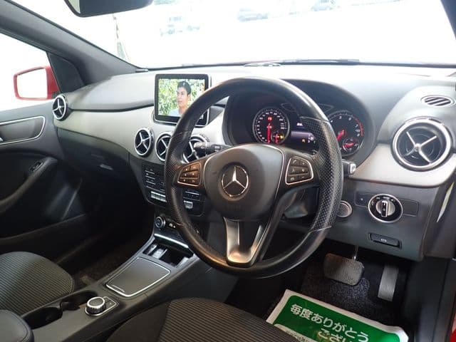 MERCEDES BENZ