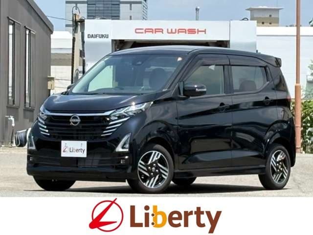 NISSAN