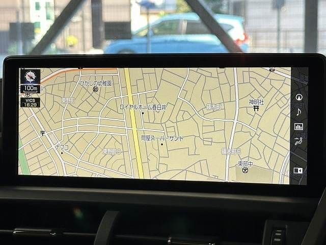 Car thumbnail 3